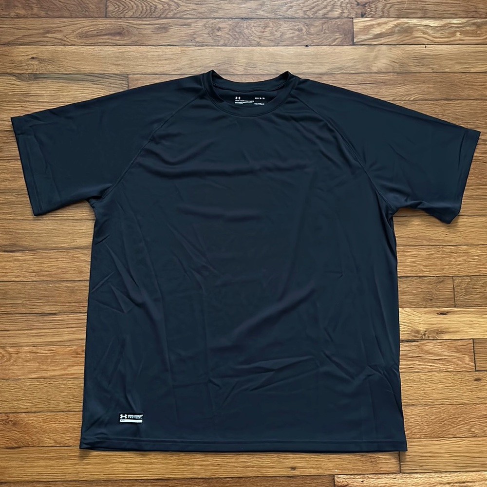 Under Armour. Sized L. Black.